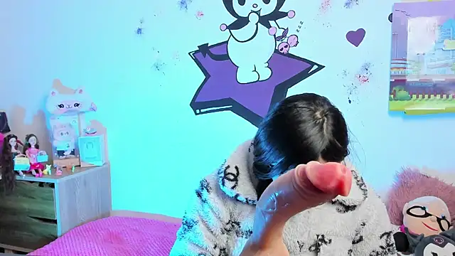 Alanaloiiss  online show from 09/16/25, 04:46