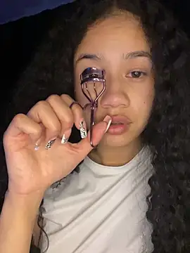 jadee8 online show from 05/08/26, 03:01
