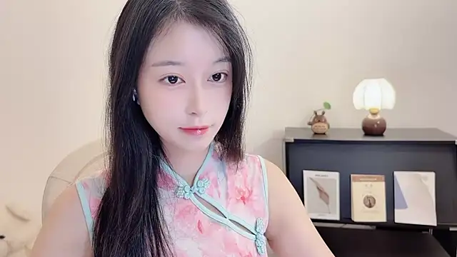 Snapshot of Onechestnut chatting on 10/16/25, 06:14 Onechestnut online show from 10/16/25, 06:14