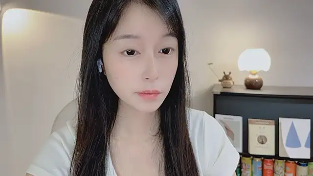 Onechestnut online show from 04/15/26, 05:03