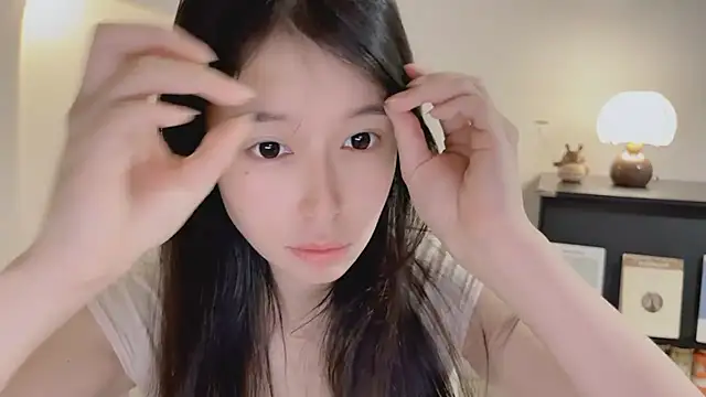Onechestnut online show from 04/18/26, 06:06