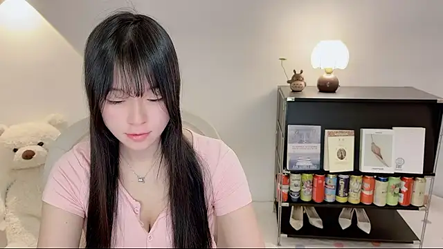 Onechestnut online show from 06/26/26, 04:06