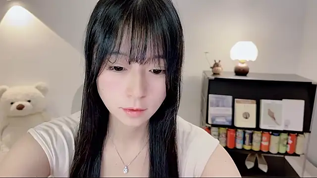Onechestnut online show from 06/27/26, 12:44