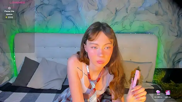 Snapshot of LolaMeddisson chatting on 12/01/25, 08:47 LolaMeddisson online show from 12/01/25, 08:47