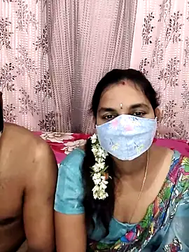 Snapshot of Lalitha-1995 chatting on 09/18/25, 04:42 Lalitha-1995 online show from 09/18/25, 04:42