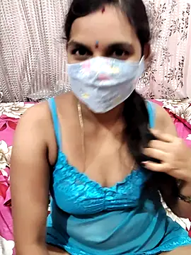 Snapshot of Lalitha-1995 chatting on 09/23/25, 05:38 Lalitha-1995 online show from 09/23/25, 05:38