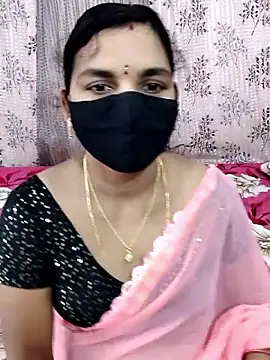 Snapshot of Lalitha-1995 chatting on 10/26/25, 07:03 Lalitha-1995 online show from 10/26/25, 07:03