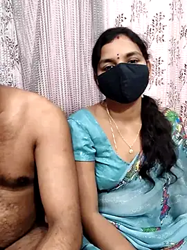 Snapshot of Lalitha-1995 chatting on 11/29/25, 05:38 Lalitha-1995 online show from 11/29/25, 05:38