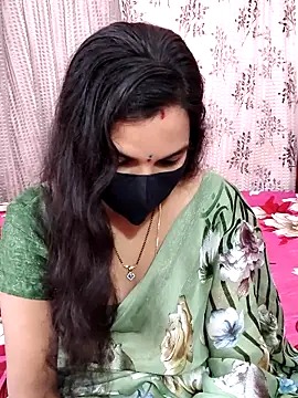 Snapshot of Lalitha-1995 chatting on 12/18/25, 06:30 Lalitha-1995 online show from 12/18/25, 06:30