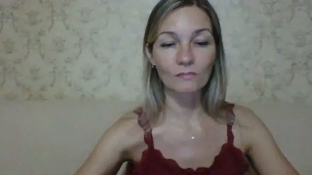 Snapshot of sweetriki chatting on 10/28/25, 05:04 sweetriki online show from 10/28/25, 05:04