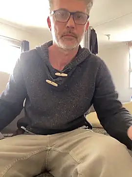 Snapshot of max219 chatting on 03/25/26, 11:49 max219 online show from 03/25/26, 11:49