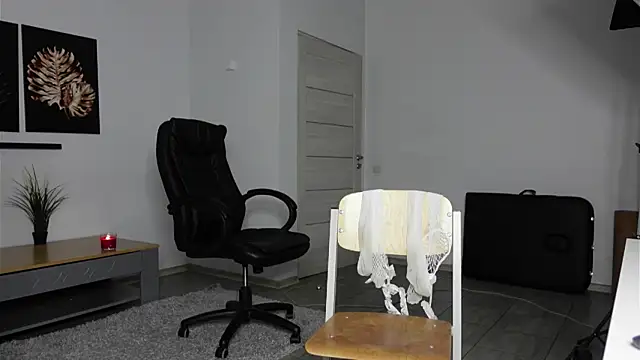 Snapshot of Stewart_Barnz chatting on 10/03/25, 08:50 Stewart Barnz online show from 10/03/25, 08:50