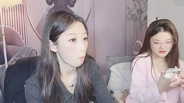 Snapshot of jiangjiang_caicai chatting on 11/09/25, 04:00 jiangjiang caicai online show from 11/09/25, 04:00