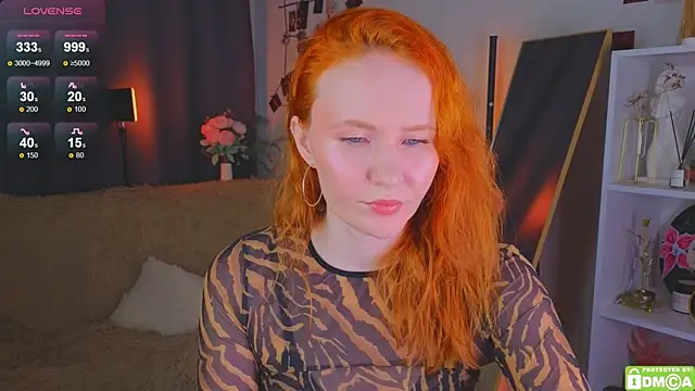 Snapshot of JoyceJones chatting on 11/23/25, 08:19 JoyceJones online show from 11/23/25, 08:19