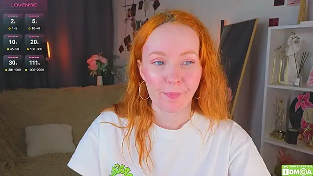 Snapshot of JoyceJones chatting on 12/01/25, 08:36 JoyceJones online show from 12/01/25, 08:36