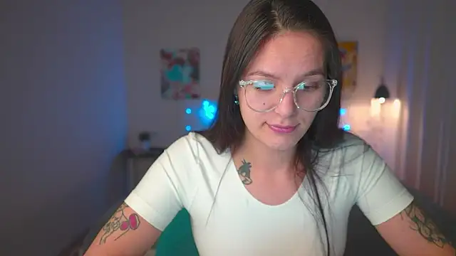 EwelynScott online show from 10/30/25, 11:05