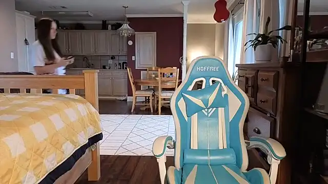 Blueeyedzaya  online show from 10/08/25, 01:20