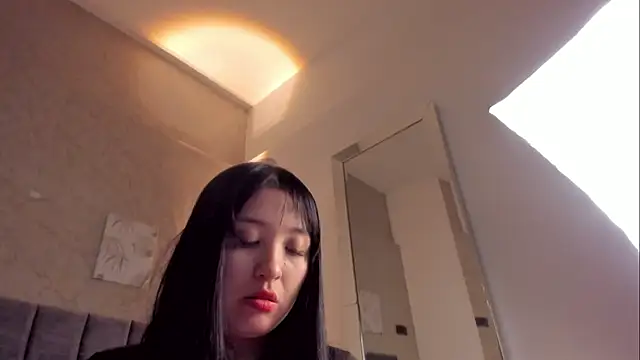 Lunaa bellaa online show from 11/25/25, 07:36