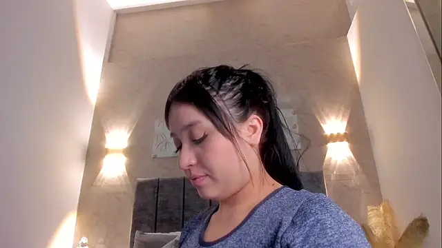 Lunaa bellaa online show from 02/17/26, 07:42