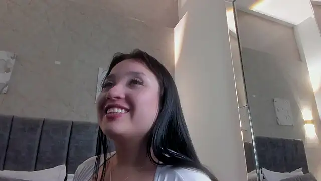 Lunaa bellaa online show from 04/06/26, 06:53