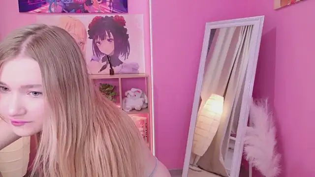 Snapshot of milaa_sun chatting on 04/21/26, 05:58 milaa sun online show from 04/21/26, 05:58