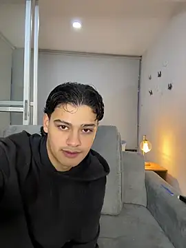 Snapshot of Rose-andres chatting on 02/26/26, 11:26 Rose-andres online show from 02/26/26, 11:26