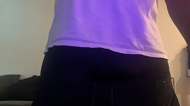 sneakdalink online show from 11/15/25, 03:52