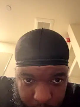 sneakdalink online show from 11/18/25, 05:39