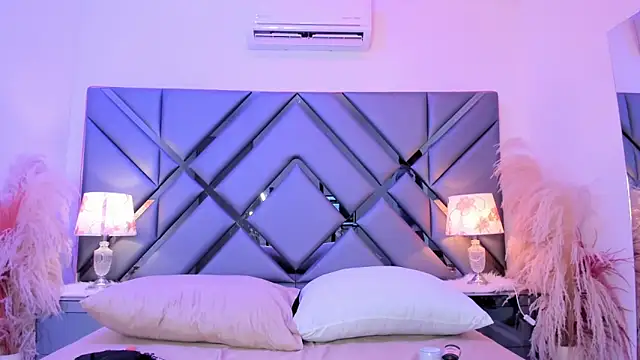 Milan LewisS online show from 03/13/26, 01:29