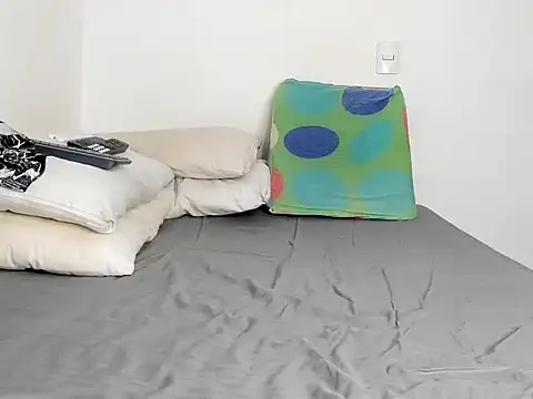 Snapshot of Master_Leonardo chatting on 10/13/25, 10:32 Master Leonardo online show from 10/13/25, 10:32