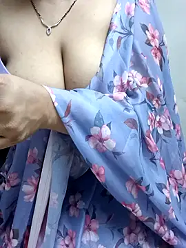 Snapshot of Anushka134 chatting on 10/19/25, 05:35 Anushka134 online show from 10/19/25, 05:35