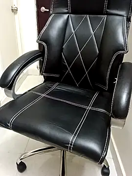 Snapshot of Anushka134 chatting on 10/20/25, 08:04 Anushka134 online show from 10/20/25, 08:04