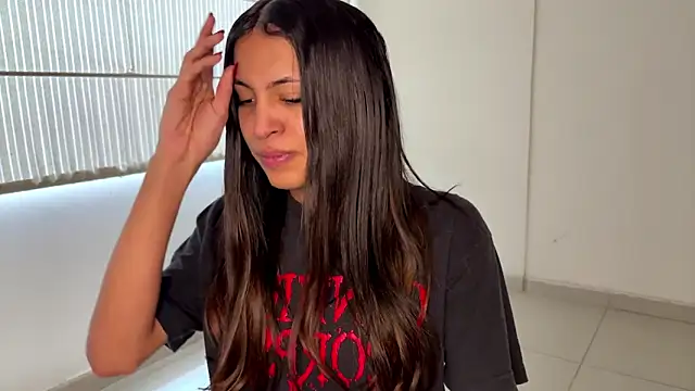 clara evanss s online show from 03/05/26, 09:11