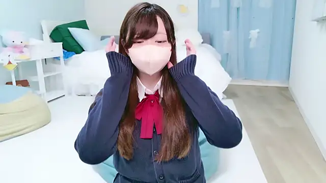 Snapshot of kiyoka_love chatting on 10/01/25, 04:35 kiyoka love online show from 10/01/25, 04:35