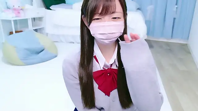 Snapshot of kiyoka_love chatting on 10/20/25, 05:02 kiyoka love online show from 10/20/25, 05:02