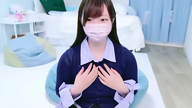 Snapshot of kiyoka_love chatting on 10/21/25, 08:09 kiyoka love online show from 10/21/25, 08:09