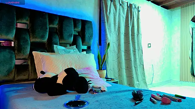 Taurito    online show from 10/31/25, 06:03