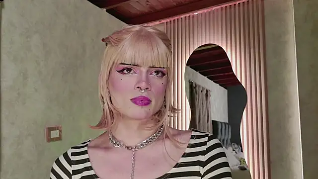 Taurito    online show from 12/22/25, 12:07