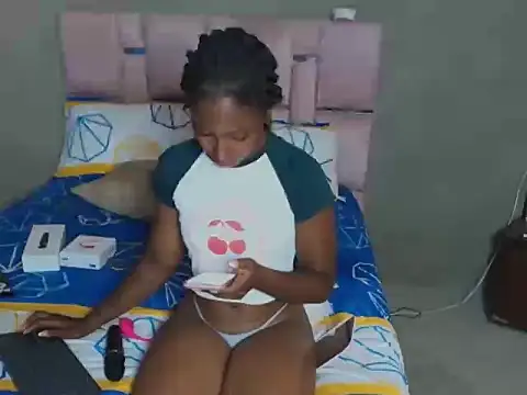 Snapshot of britanyxxs chatting on 11/10/25, 02:16 britanyxxs online show from 11/10/25, 02:16