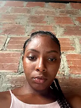 Snapshot of britanyxxs chatting on 11/24/25, 07:35 britanyxxs online show from 11/24/25, 07:35