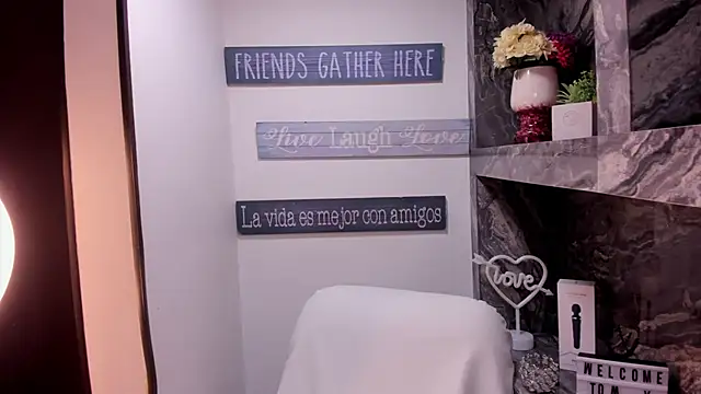 miss   taylor online show from 09/30/25, 06:02