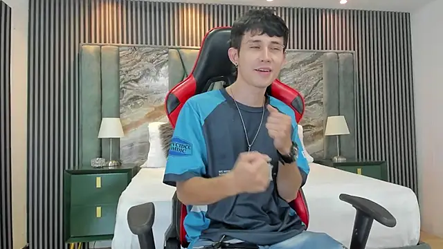 Michael blue online show from 10/03/25, 07:44