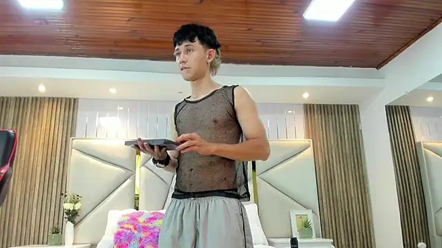 Michael blue online show from 10/10/25, 07:46