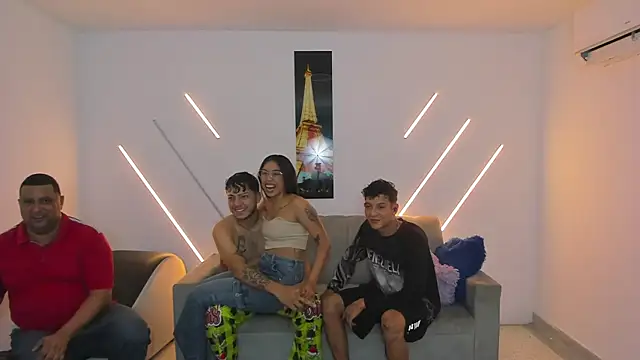 brutal sex room2k online show from 12/13/25, 09:09