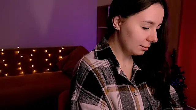 Snapshot of Di_na_Bell chatting on 01/06/26, 07:34 Di na Bell online show from 01/06/26, 07:34