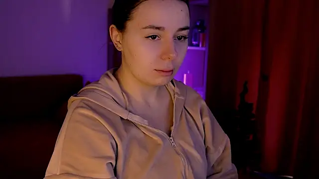 Snapshot of Di_na_Bell chatting on 01/16/26, 06:50 Di na Bell online show from 01/16/26, 06:50