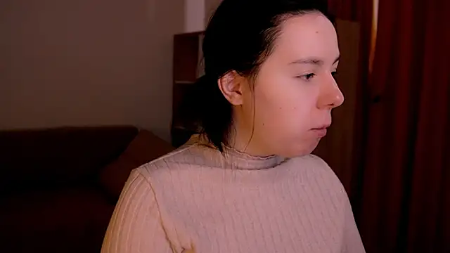 Snapshot of Di_na_Bell chatting on 02/18/26, 07:04 Di na Bell online show from 02/18/26, 07:04