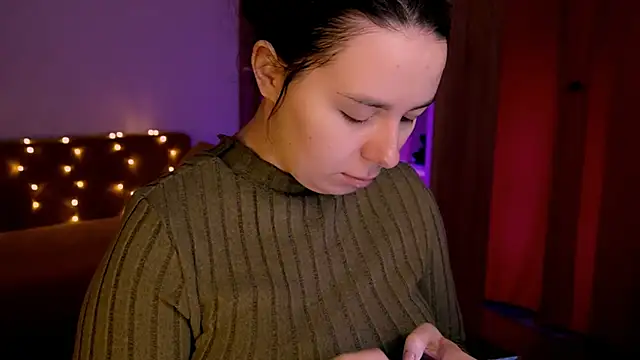 Snapshot of Di_na_Bell chatting on 02/20/26, 06:48 Di na Bell online show from 02/20/26, 06:48