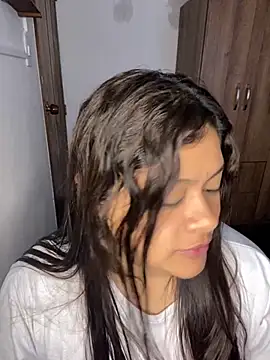 Snapshot of NattashaMore_0719 chatting on 09/10/25, 02:17 NattashaMore 0719 online show from 09/10/25, 02:17