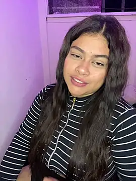 Snapshot of NattashaMore_0719 chatting on 09/13/25, 02:00 NattashaMore 0719 online show from 09/13/25, 02:00